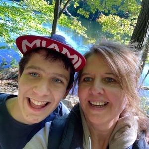 Meet your Posher, Sandra